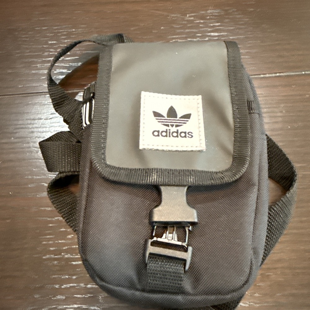Adidas Map Bag/Crossbody Mini Bag Black (DU 6795)